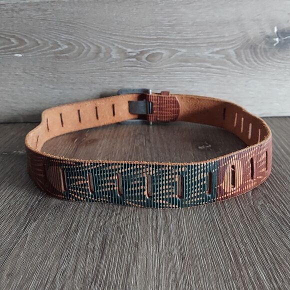 Levis Multicolor Perforated Leather Belt Size Large EUC - Picture 2 of 6